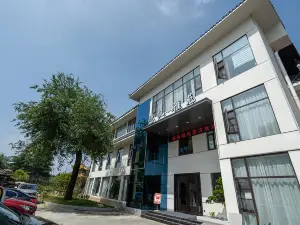 Oukai Yayuan (Nanyang Medical Holy Temple Wanda Plaza Store)