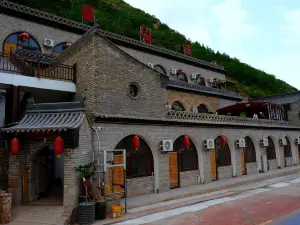 Shengdelou Hotel