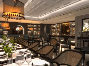 エイビアリー ハノイ ホテル & トラベル