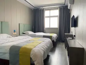 Zhengyang Guangzhou Hotel