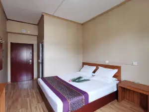 Fuxing Pavilion Hotel (Neiqiu Branch)