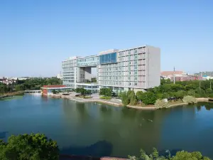 M·S BAUHINIA HOTEL
