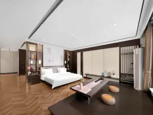 Jingbo Lake Nashan Nashui Hotel