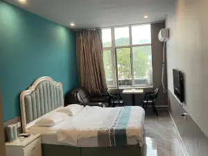 Tonghua Guilinxuan Fashion Hotel