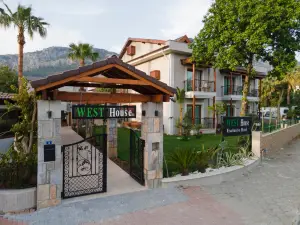 West House Exclusive Hotel
