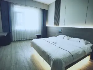 Honghe Business Hotel