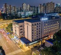 Shanghai Lujiazui Rezen Hotel