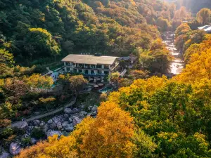 HRJ Mountain Resort Hotel (BaliGou Branch)