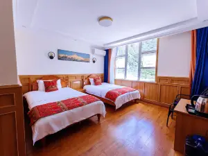 Yajiang Yangga Impression Hotel