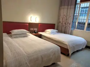 Huanjiang Dongxing Hotel
