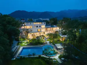 Floral Lux Hotel·Xuan Jing Ge Family Vacation Hotel