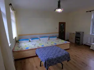 Benxi Canyon Fengqing Mountain Villa