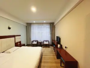 Meiluntian Business Hotel