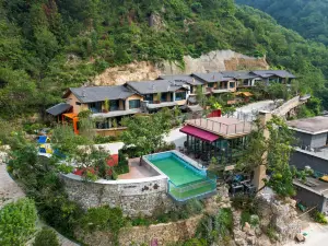 Mountain House | Vacation Apartment (Zhongnan Mountain Village)