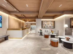 Dingshe Hotel (Yongqingfang, Shamian Island, Guangzhou)
