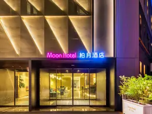 Moon Hotel