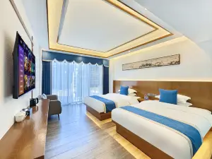 Phoenix Yunyishe Boutique Homestay (Phoenix Ancient City Branch)