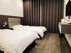 Lingchuan Yuxin Hotel