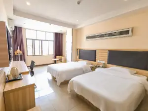 Pinshang Express Chain Hotel (Dongxing Guomen Port)