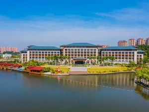 Yulin Jolie Vue Bontique Hotel（Kra Bay and Garden Expo Garden）