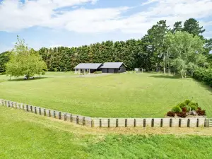 karaka life style cottage