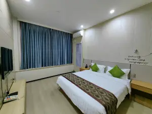 Huayue  Apartment  Hotel