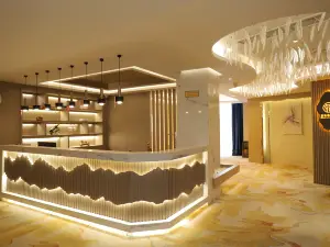 Five Elephants Hotel