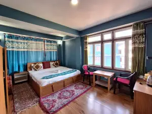 Hotel The 4 Season (Sikkim)