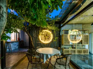 Floral Hotel · Taishan Yunjuju Hotel