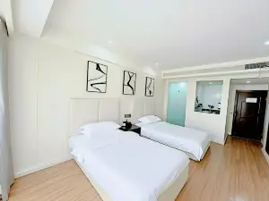 Lianfa Hotel (Zhongjiang Park Square Huang Jiguang Memorial Hall)