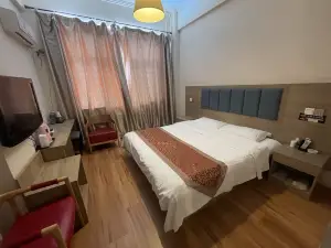 Qingtongxia Junyue Business Hotel