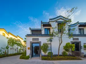 지우충후 하카 온천 코트야드