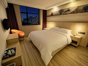 Micro Speed Hotel (Xinfeng Railway Station Store)