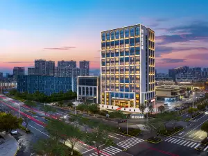 Maison New Century Hotel Xisheng Lu'an