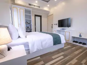 Minh Long Hotel