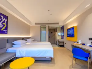 7-day hotel