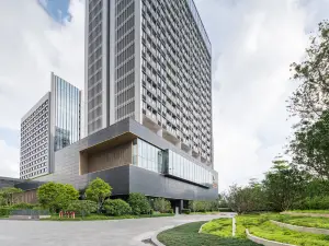 城市名人飯店公寓（會展灣東城國展北地鐵站店）