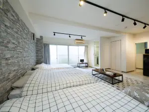 Chatelet Yoyogi Apartment