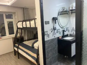 Wangqing Xingyue E-sports Hotel
