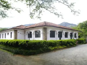 Hotel Clube dos 200