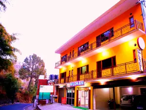 Avlokan酒店-靠近Kainchi Dham Mandir