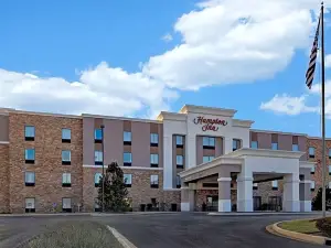 Hampton Inn-DeKalb (Near the University)