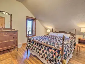 Historic Farmhouse on 7 Acres w/ Stellar View!