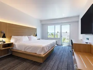 Hotel Mai Downtown Long Beach