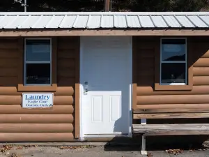 Cozy 2 Bed 2 Story Chalet w/Scenic Views and Waterfront Access #23