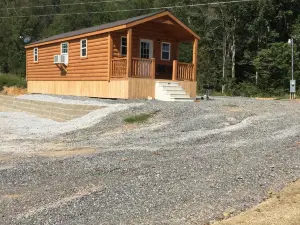 Little fishing cabin by the lake “Come catch some memories “