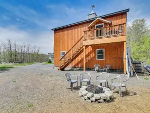 Fire Pit + Beach Access: Quiet Northville Retreat