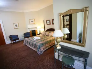 Darcy's Hotel
