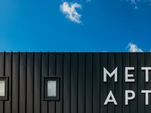 Met Apartments