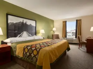 Super 8 by Wyndham Sherwood Park/Edmonton Area